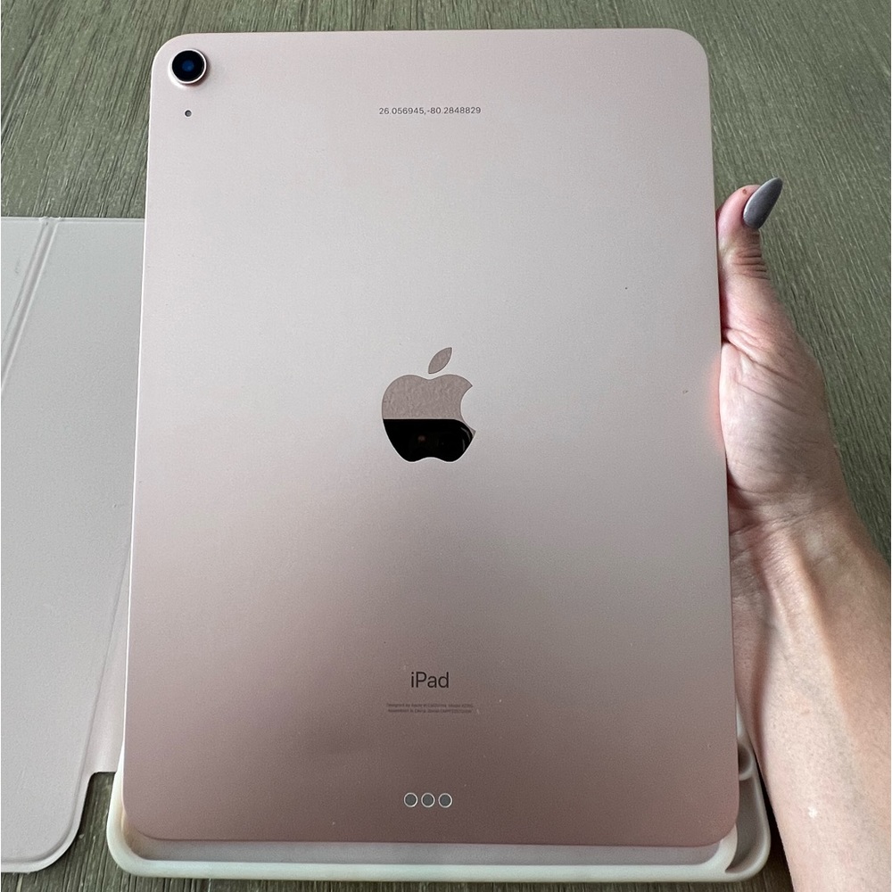 Apple 10.9-Inch iPad Air (4th Generation) - 256GB - Rose Gold